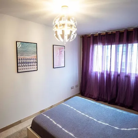 Two Bedroom Stylish Studio, 5 Minutes Walk From The * Lloret de Mar