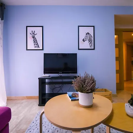 Apartamento Two Bedroom Stylish Studio, 5 Minutes Walk From The